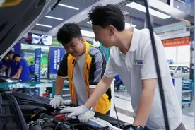 为找工作，本科生“回炉”读职校图片