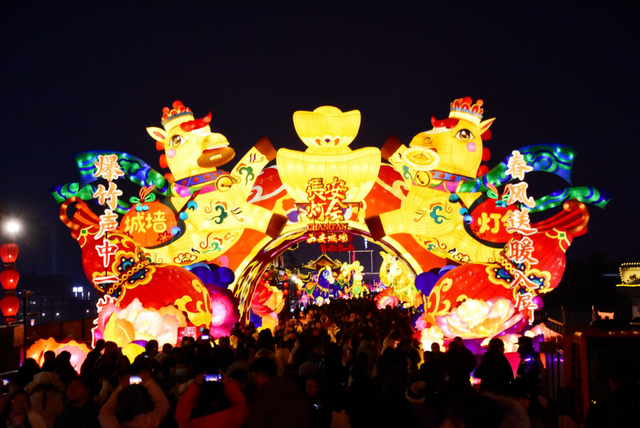 一群“细节控”，匠心打造出一个长安灯会