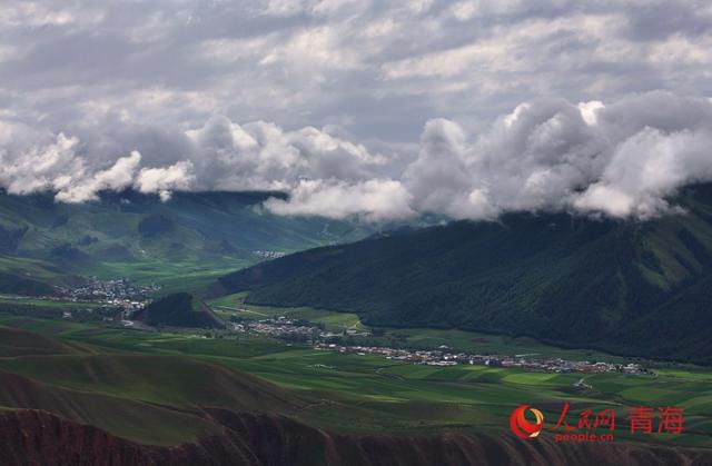秋风轻抚祁连山