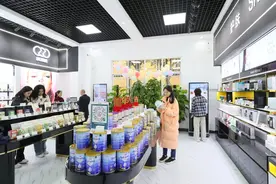 实体店海淘10分钟提货，广州黄埔如何实现极速配送？图片