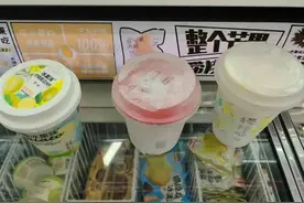 半岛观察丨万万没想到！巨头入局、年轻人追捧，今夏解暑新宠是“冰杯”？图片