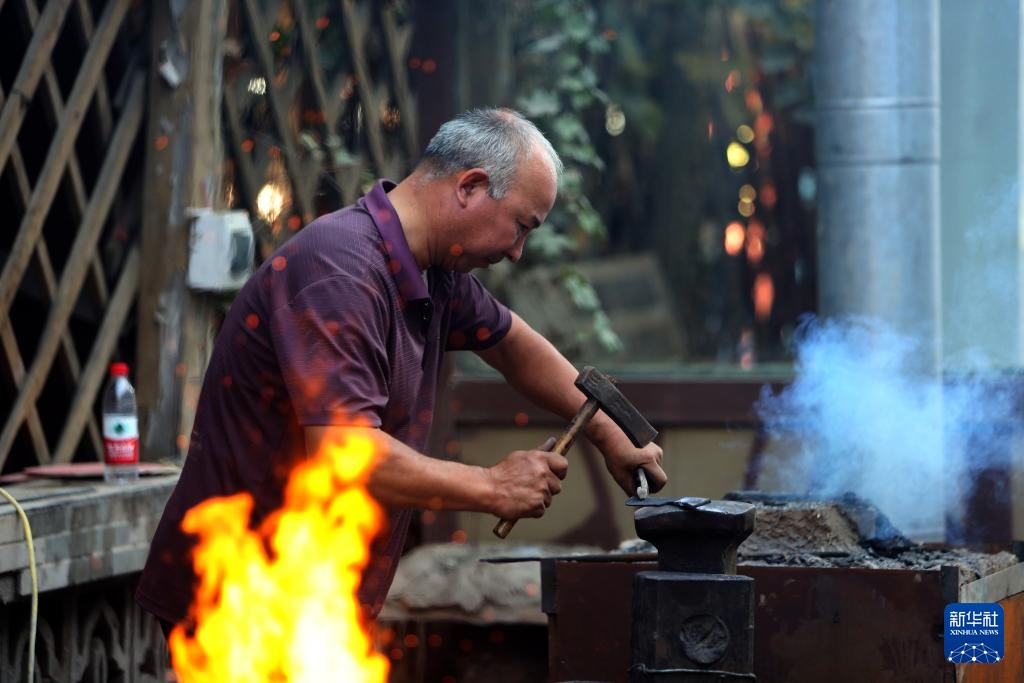 砥砺奋进七十载 天山南北谱华章丨穿越丝路千年 邂逅民俗数种——喀什文旅融合打造独特旅行记忆
