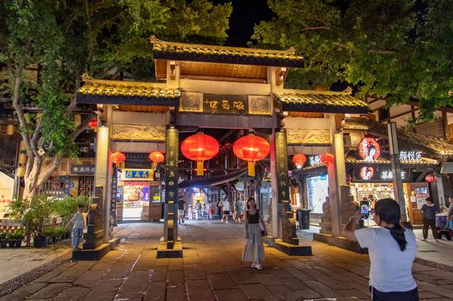 图片新闻｜沙坪坝：千年古镇夜游火热