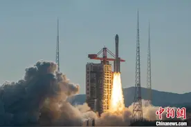 一箭18星 中国成功发射千帆极轨06组卫星图片