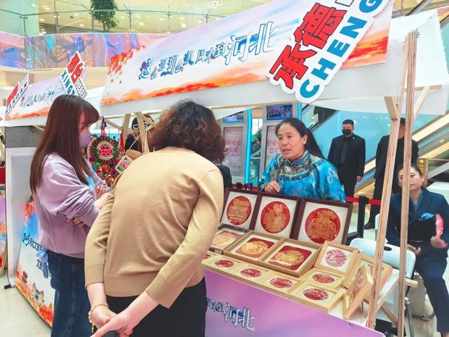 “京津康养地 旅居在承德”——2025承德文旅走进北京王府井商圈，邀您共赴康养之旅
