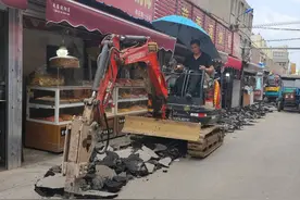 枣庄市市中区孔庄社区：疏通下水道 解决“堵心事”图片