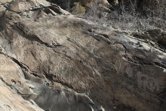 直击 || 银川韩美林艺术馆十周年再出发暨2026丙午生肖特展今日启幕