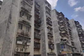 深圳一老旧小区，自筹资金旧改？记者独家实探！图片