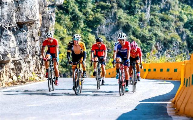11月8日，第六届里耶云端骑行赛邀你逐风八面山