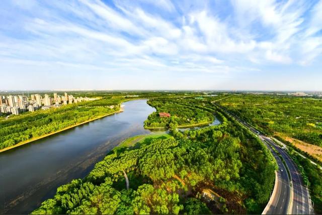 副中心30个公园变身“清凉秘境”！游船、浅滩、亲水乐园全都有