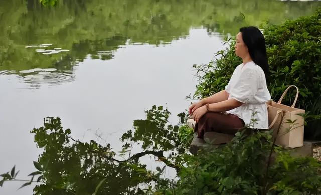 心率超这个数，心血管病风险悄悄飙升！最佳长寿心率是这个
