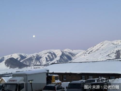 “雪假”催热国内亲子冰雪游：雪场酒店周末连续满房、青少年游客翻倍增长