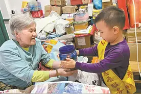 二婚老伴去世前无遗嘱 继子“失踪”多年 84岁瘫痪老人盼通过法院诉讼解决图片