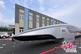 贴地“飞行”！时速600公里超导电动高速磁浮列车惊艳亮相图片