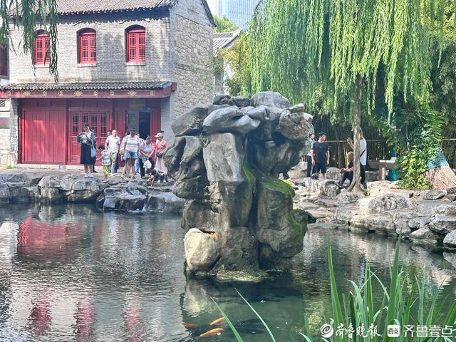 水位上涨助力济南月牙泉“苏醒”，“月牙飞瀑”盛景初现
