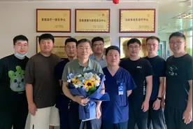 患者急需用血，27岁小伙第99次为陌生人撸起袖子图片