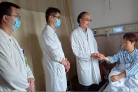 结肠癌中晚期，术后10年未复发，她是这么做到的图片