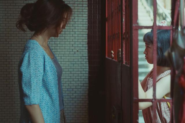 舒淇做导演：“告诉所有受伤的女孩，勇敢走出自己的未来”