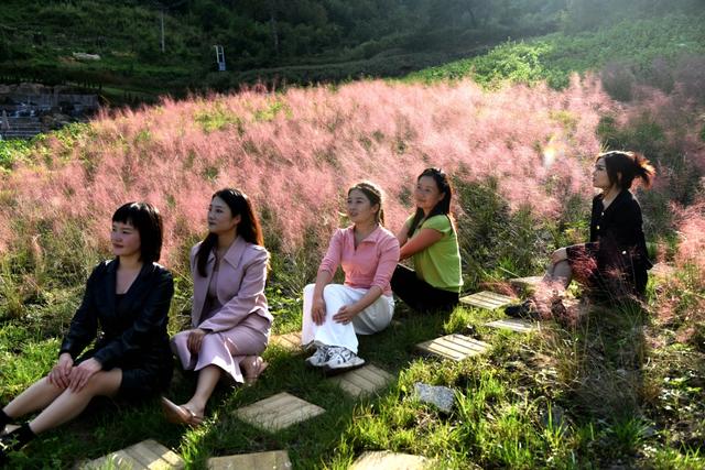 六盘水明湖花海引客来
