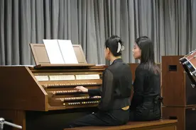 管风琴、马林巴、单簧管……当浙江音乐学院的教授带着“冷门”乐器走进中小学图片