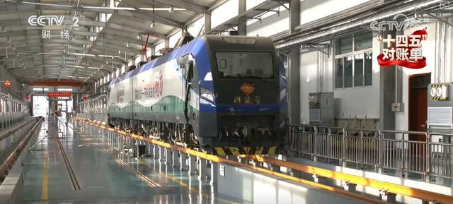 多角度感受科技创新“推背感” 中国在高水平科技自立自强轨道上跑出多个“加速度”