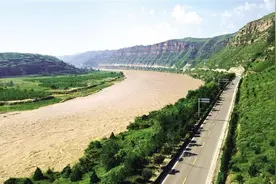 沿黄公路：一路连南北 造福千万家图片