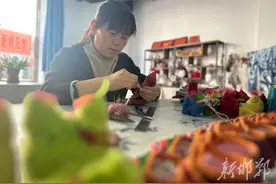 文化中国行｜指尖上的非遗：“妈妈牌”虎头鞋传承“中国女红”图片
