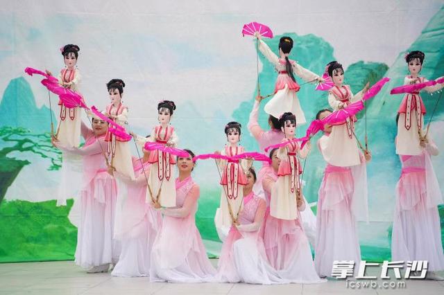 “文化年货”送到百姓身边！文旅志愿服务首站走进湘西州