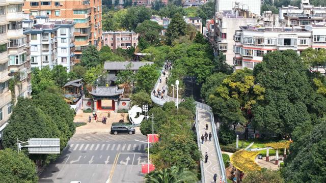 翠湖城市绿道开放 引市民游客热捧