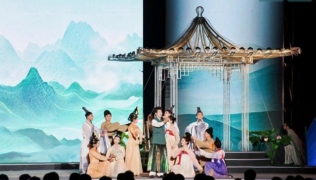 诗从长安来 意向千秋去—— 2025“诗意·秦岭”文化活动盛大启幕