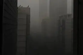 罕见飑线横扫广东！广州“一秒天黑”白昼如夜图片