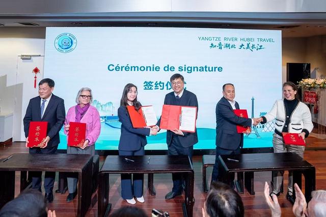 “神武峡”受欧洲游客青睐‌，湖北文旅走进法国巴黎