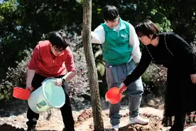 植树节来到，广外艺的树林从校内植到广东绿美乡村图片