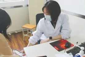 宁阳县第一人民医院紧急提醒：这种小虫拍不得 警惕“隐翅虫皮炎”图片