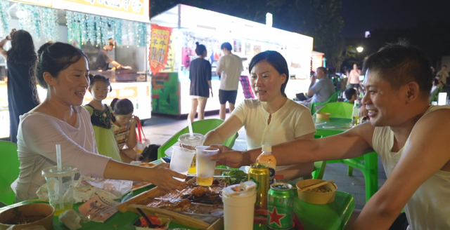 宝山夜生活新地标，晚7点起嗨到爆！