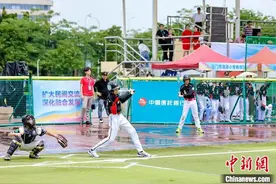 （聚焦海峡论坛）跨越海峡 两岸青少年挥出“精彩一棒”图片