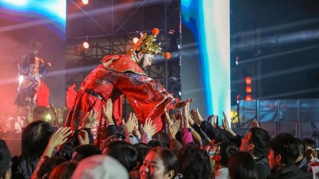 天呐，洛阳的这份「反差感」，绝了！