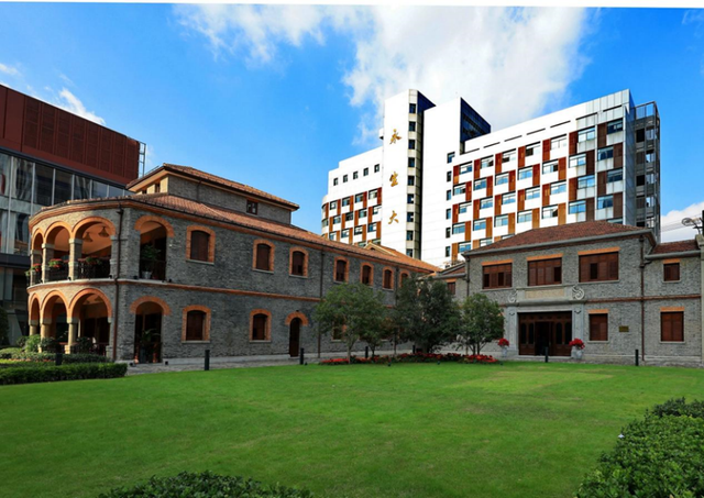 虹口这条线！兜百年弄堂、拍世纪同框，攻略王就是你