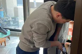 老叶较真丨近10万元买的索尼电视机屏幕坏了，维修要花3万元？图片