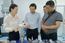 广东省政协委员徐昕荣：勇攀科技高峰图片
