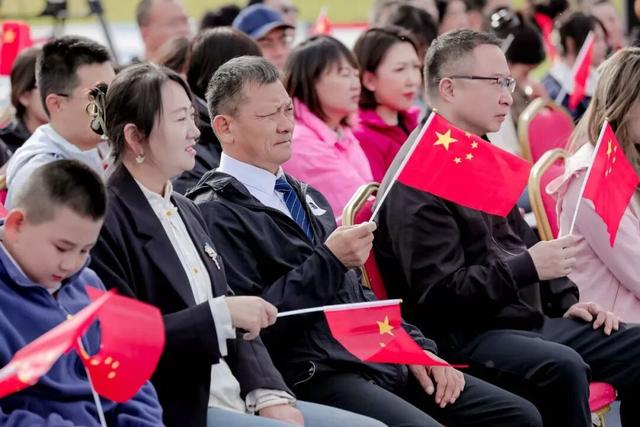国庆首日直击：全城都是音乐节现场，这也太过瘾了！