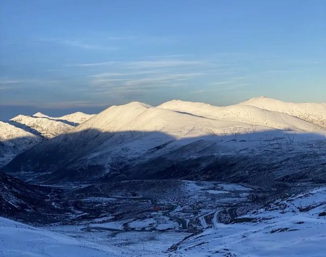 雪后的甘孜，走一路美一路！