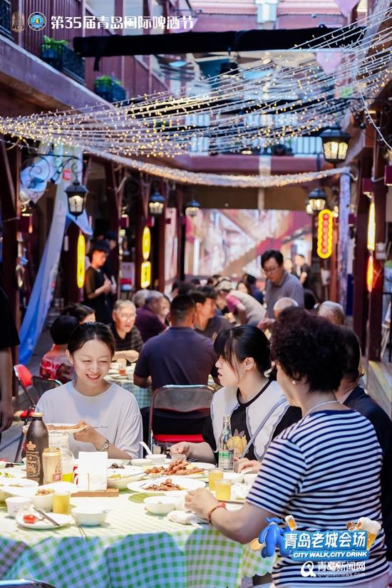 青岛老城你就该火！艺术灯会、啤酒节轮番登场......熟悉的老城气息今夏霸气回归