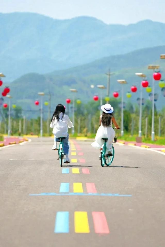 打卡攻略 | 来越西旅游就不要再搭基础款