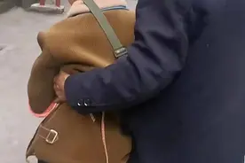 重庆一疑似智障女子与五旬男子登记结婚？妇联回应图片