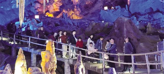 国庆中秋相遇 金城精彩不断