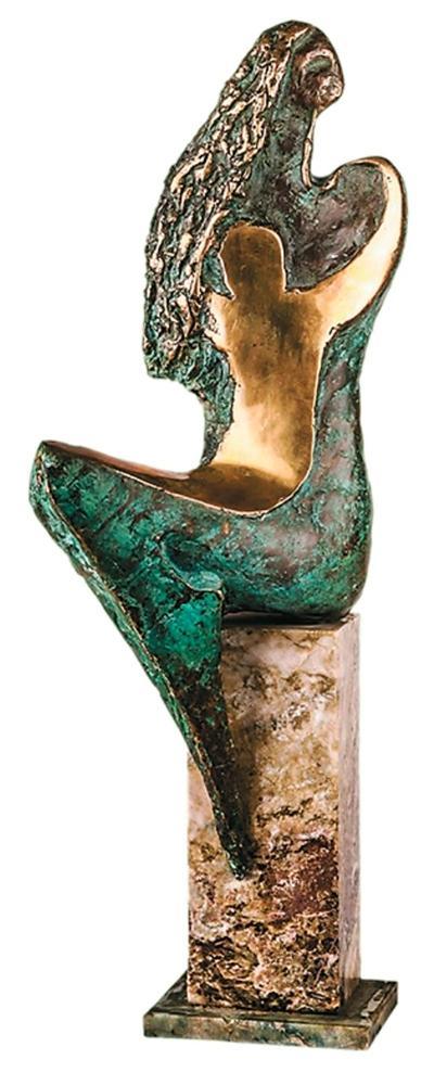 汇聚近120个国家和地区近600件美术作品——走进北京双年展，看见缤纷世界