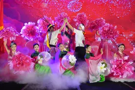 共唱友谊之歌 中越跨国中秋晚会在胡志明市举行图片