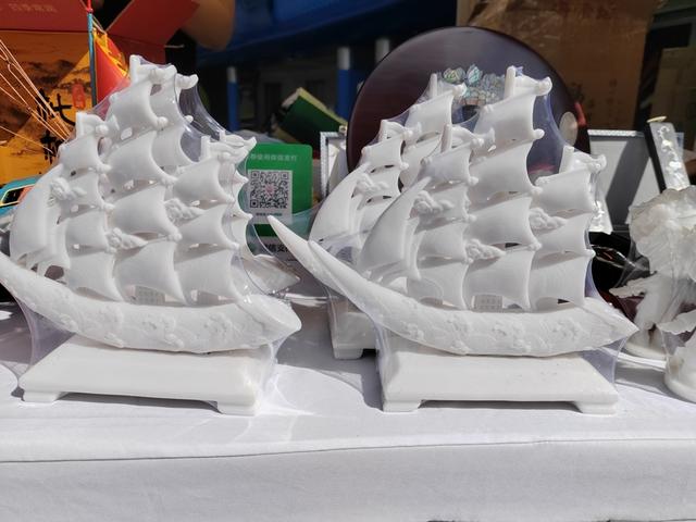 在上海五角场就能戴上蟳埔簪花拍照，足不出“沪”的泉州美食体验好快乐！