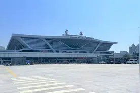 铁路宁波站南广场公交首末站，5月15日起恢复启用！图片